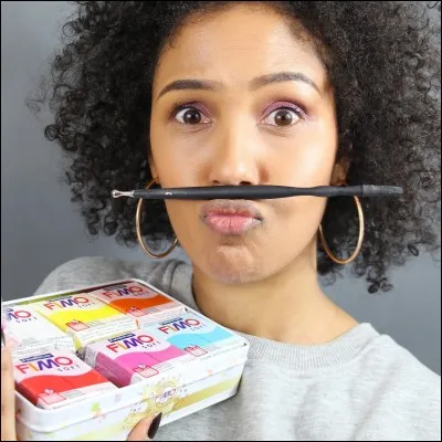 Comment s'appelle cette youtubeuse célèbre en Fimo ?