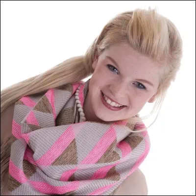 Dans quelle s&eacute;rie joue-t-elle et quel r&ocirc;le tient-elle ?