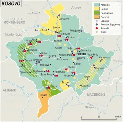 Il se situe à côté de l'(a) ...