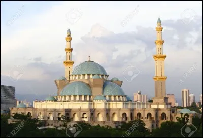 Y a-t-il des mosquées ?