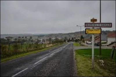 Nous sommes dans l'ancienne r&eacute;gion Lorraine, &agrave; l'entr&eacute;e de Moncel-sur-Seille. Nous sommes dans le d&eacute;partement ...