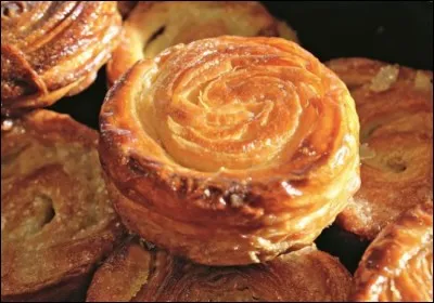 Gastronomie - Quel est ce gâteau breton bien connu des papilles de Siméo, constitué de beurre, de sucre et de pâte à pain ?