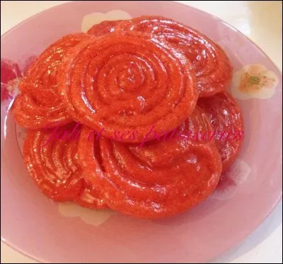 Pause pâtisserie, la zlabia (arabe : زلابية) est un gâteau traditionnel algérien très connu, mais que veut dire zlabia ?