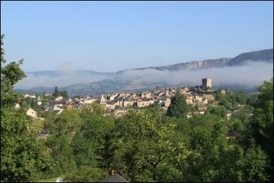 Vous allez passer vos vacances chez votre oncle Alfred à Chanac,dans quel département irez-vous ?