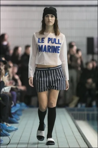 Pour qui a-t-il écrit "Pull marine" en 1983 ?