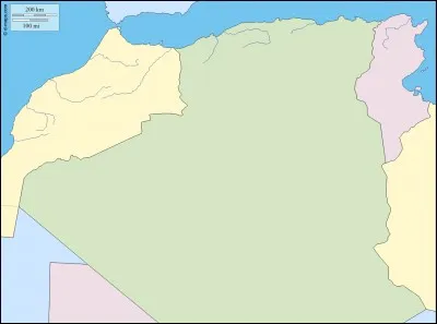Parmi ces pays, lequel a une frontière commune avec l'Algérie ?
