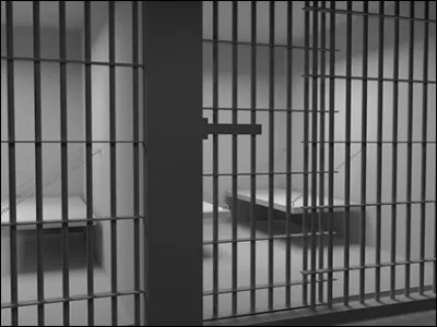 Qui a emprisonné en premier les personnages principaux ?