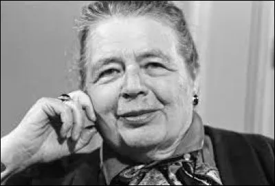 Marguerite Yourcenar est la première femme élue membre de l'Académie française.