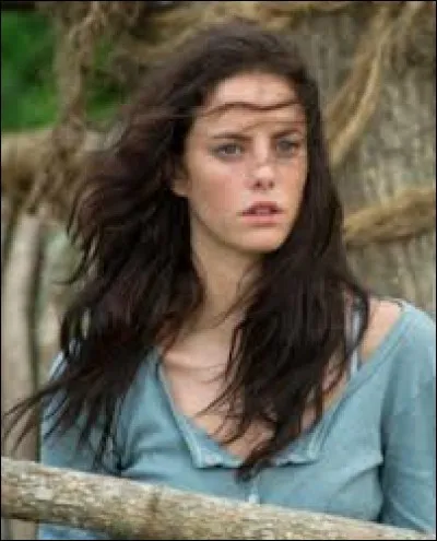 Qui joue le rôle de Carina Smith ?