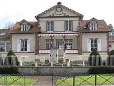 Commune Yvelinoise au cur de la Forêt de Rambouillet, Poigny-la-Forêt se situe en région ...