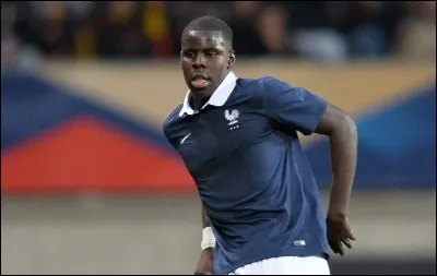Quel est le poste de Kurt Zouma sur le terrain ?