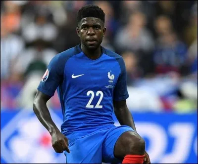 Quel est le poste de Samuel Umtiti sur le terrain ?