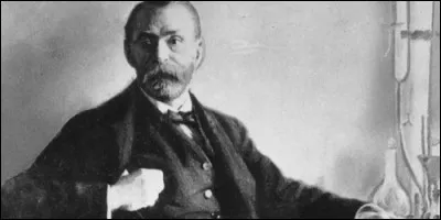 Qu'a inventé le savant et industriel suédois Alfred Nobel ?