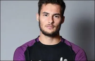 Qui est le gardien titulaire du FC Metz ?