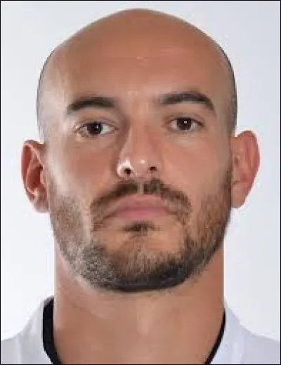 Qui est le gardien titulaire du FC Nantes ?