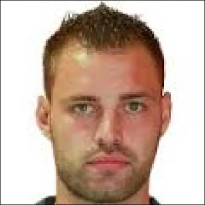 Qui est le gardien titulaire du Dijon FCO ?