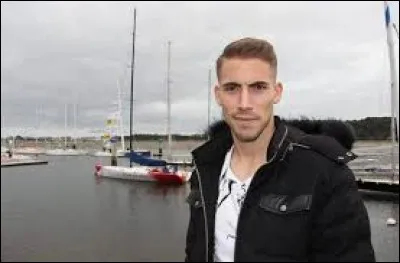 Qui est le gardien titulaire du FC Lorient ?