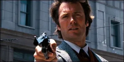 Quel acteur de la série de films "L'Inspecteur Harry" devint scénariste et réalisateur ?