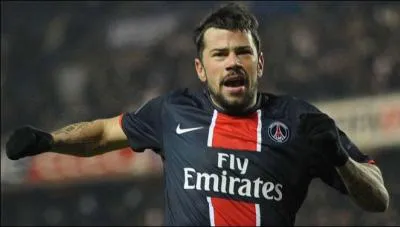 O ce joueur a-t-il t prt pour 1 an?