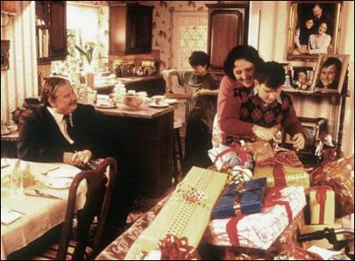 Dans le premier film, combien Dudley reoit-il de cadeaux pour son anniversaire (sans compter les deux que sa mre promet de lui acheter plus tard) ?