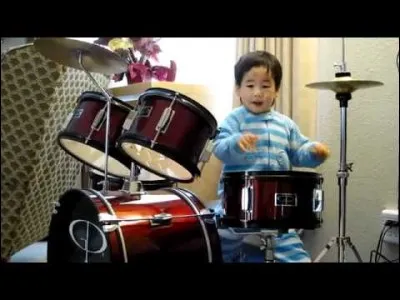 Qui a dit : Quand les saltimbanques, les enfants trinquent ?