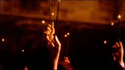 Dans ce même livre, Dumbledore meurt dans le chapitre :