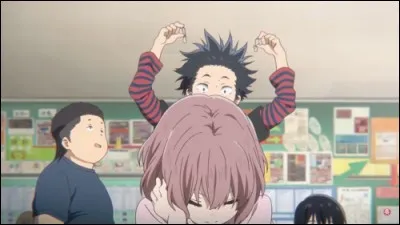 Pourquoi Shouya persécute-t-il Shouko en primaire ?