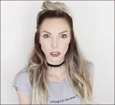 Qui est la youtubeuse qui vit au États-Unis ?