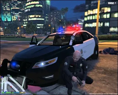 Que vent dire "code 99 urgence" (mais en anglais) ?