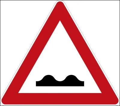 Courbé par les faibles, il y fait froid lorsqu'apparaît le fantôme.