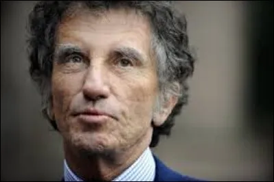 Au cours de sa carrière, Jack Lang n'a jamais été ministre de :
