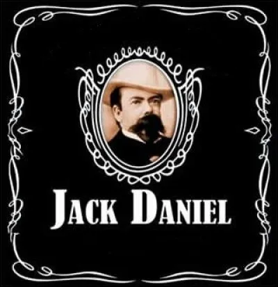 Le nom de l'Américain Jack Daniel est associé à une marque mondialement connue. Dans quel domaine ?