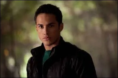 Qui l'a aid&eacute; &agrave; briser son lien ?