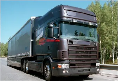 Qui fabrique ce camion venu du nord de l'Europe ?