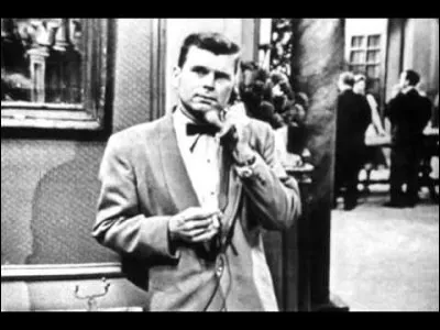 Barry Nelson est le premier acteur à interpréter James Bond dans Casino Royale !