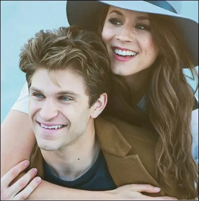 Comment appelle-t-on le couple Toby/Spencer ?