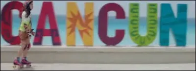 Où se sont rendus les Valente après avoir quitté Cancún ?