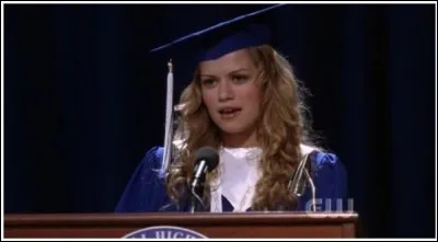 Quelle est la première phrase du discours de remise des diplômes d'Haley ?