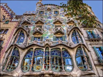 Enfin, où pouvons-nous voir ce monument ?