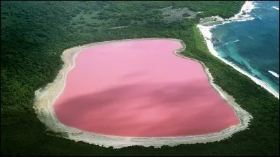 Où pouvons-nous nous émerveiller de ce magnifique lac rose ?