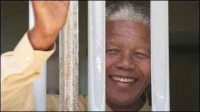 Durant combien d'années Nelson Mandela a-t-il été emprisonné ?