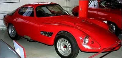 Qui fabriquait cette auto en 1958 ?