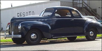 Qui fabriquait cette auto en 1940 ?