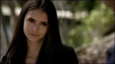 Dans la série "The Vampire Diaries" Elena a eu l'occasion de jouer d'autres rôles ; lesquels ?