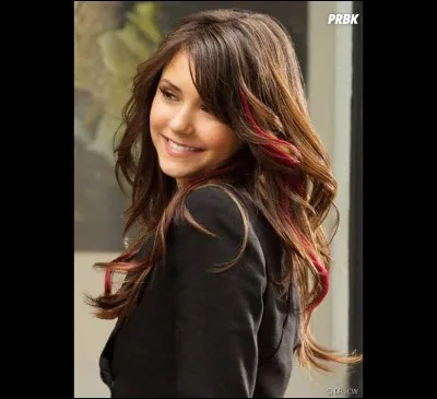 Avec qui y est-elle allée ?