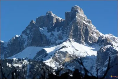C'est en voyant un vol d'hirondelles que vous retrouverez son nom !