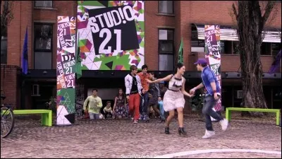 Tu t'inscris au studio et tu vois ton personnage préféré. Quelle est ta réaction ?