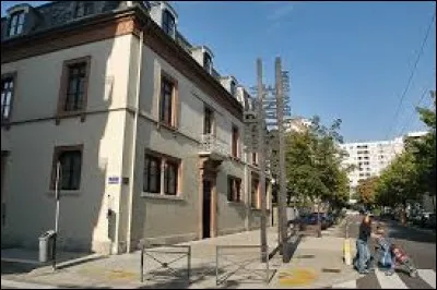 À quoi correspond cet édifice ?