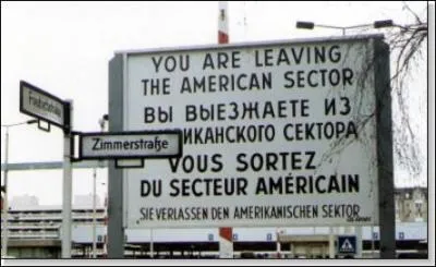 Quel pays n'a pas de zones d'occupation en Allemagne à la fin de la guerre ?