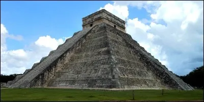 Dans quel pays trouve-t-on cette pyramide ?